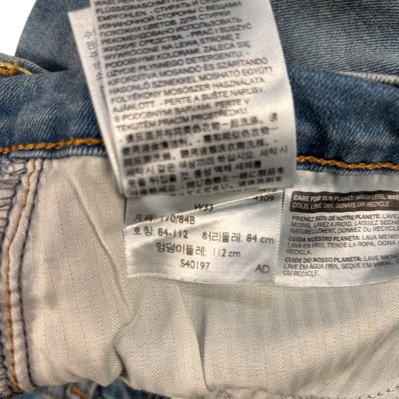 Levi Strauss & Co Boyfriend Jeans Women's Size 33‎ Distressed Light Wash Denim - Picture 8 of 10